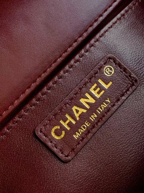 Chanel Calfskin Quilted Perfect Fit Flap Red 22cm, Designer Handbags, Women’s Purse, luxury bags, Chanel bags - Image 4