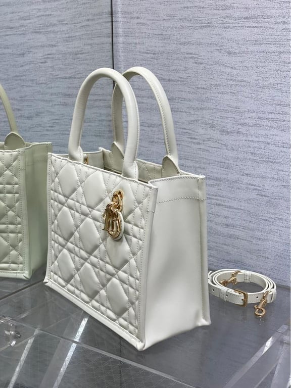 Christian Dior Small Book Tote Latte Macrocannage Calfskin 26cm, Designer Handbags, Womens Purse, luxury bags - Image 3