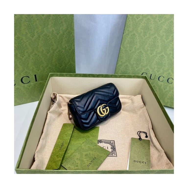 Gucci GG Marmont Matelasse Chevron Leather Super Mini Bag Black - Image 4