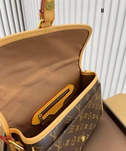 Alternative view of Louis Vuitton Monogram Canvas Sologne 26Cm Brown, Designer Handbags, Womens Purse, luxury bags