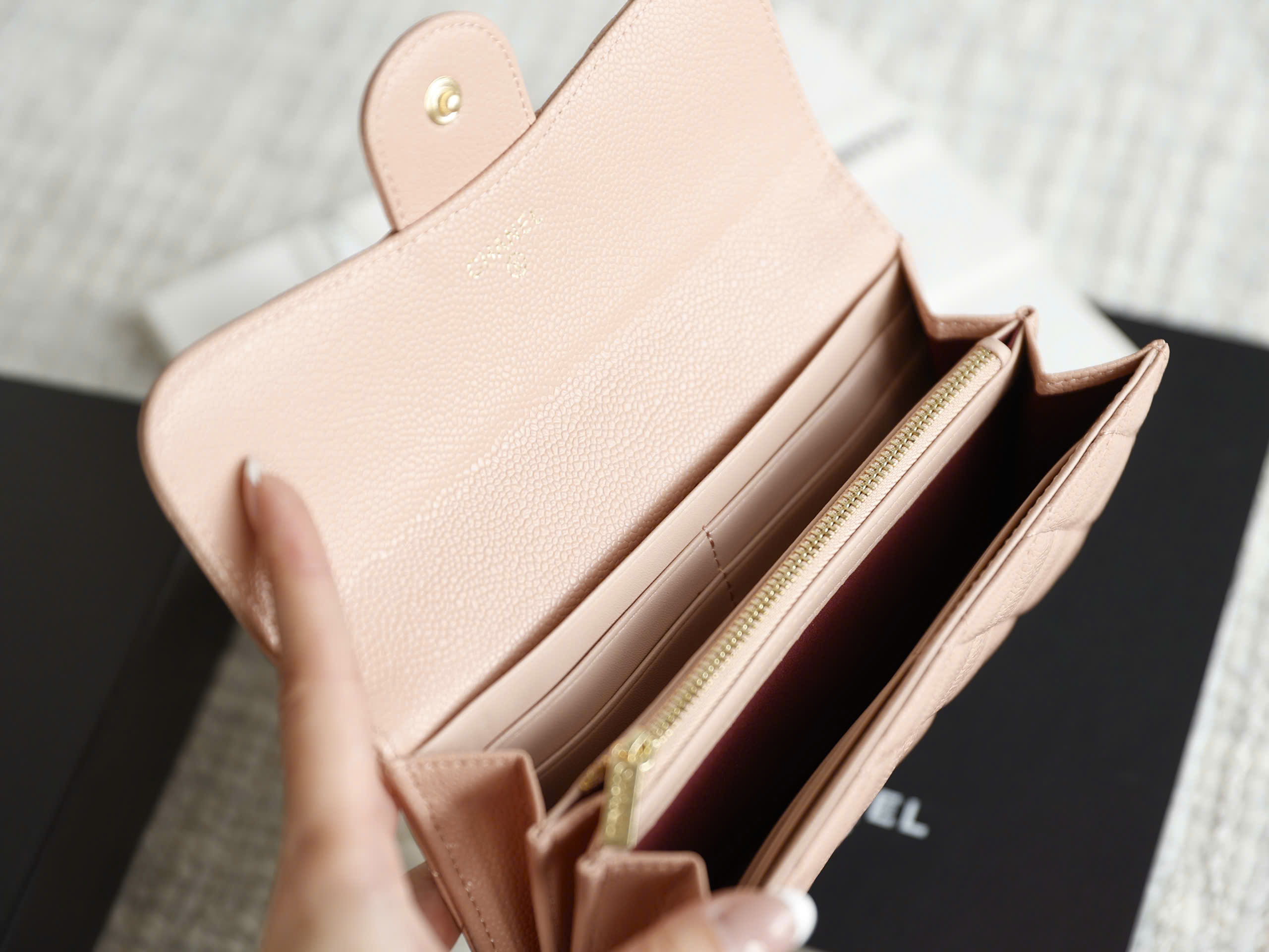 Premium Blush Grained Quilted Flap Wallet - Image 3