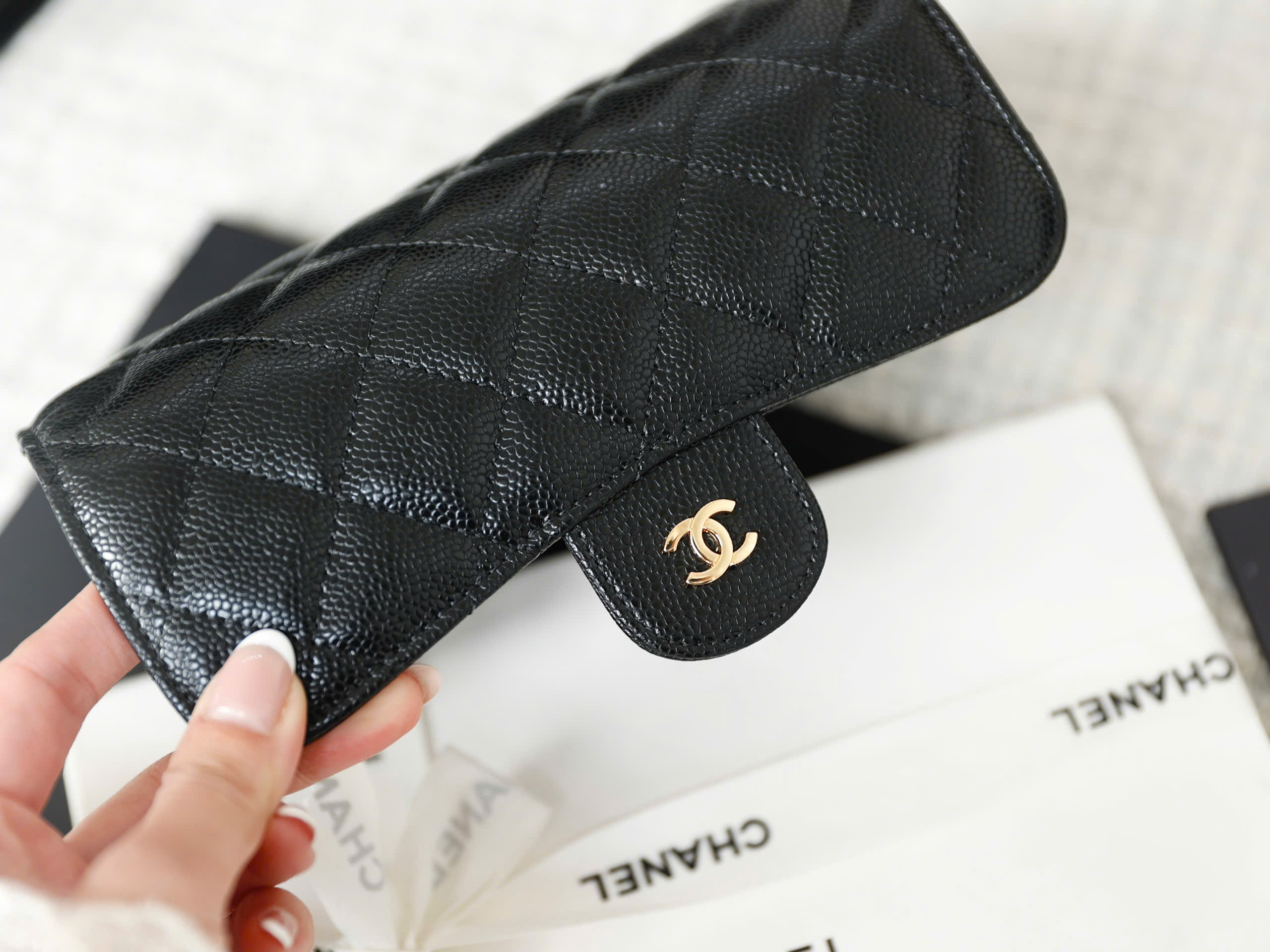 Premium Noir Grained Quilted Flap Wallet - Image 6