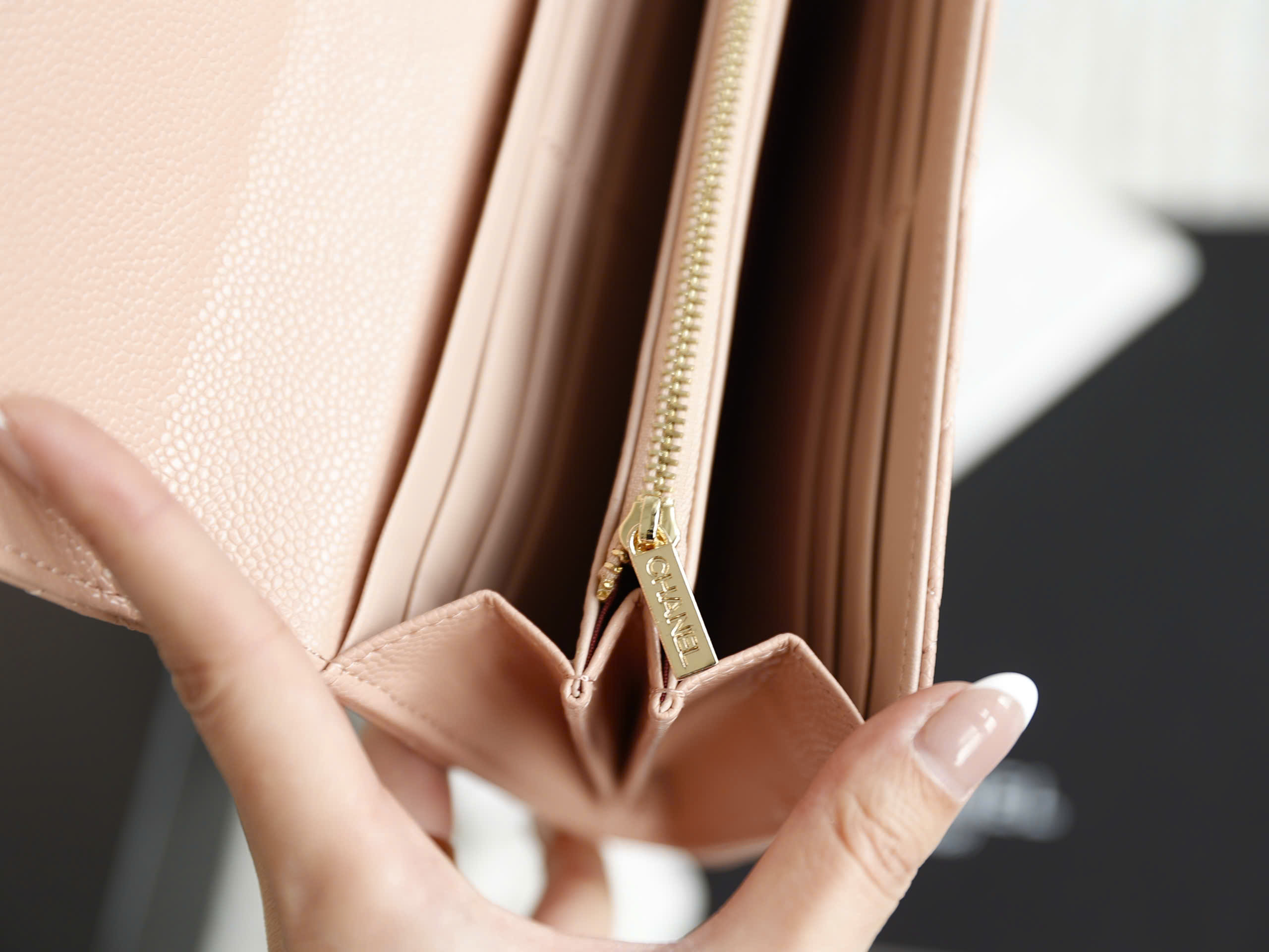 Premium Blush Grained Quilted Flap Wallet - Image 6