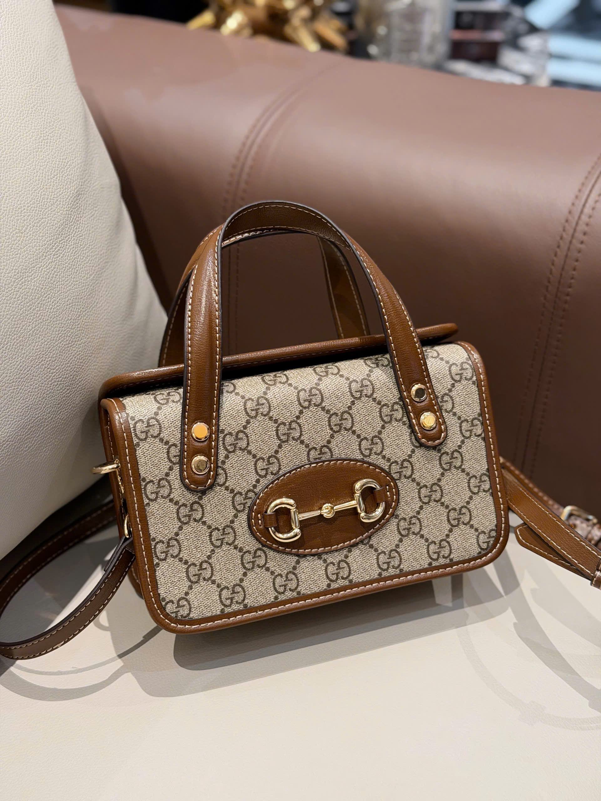 Vintage Heritage Horsebit Monogram Top-Handle Bag 23cm - Classic Brown Edition - Image 3