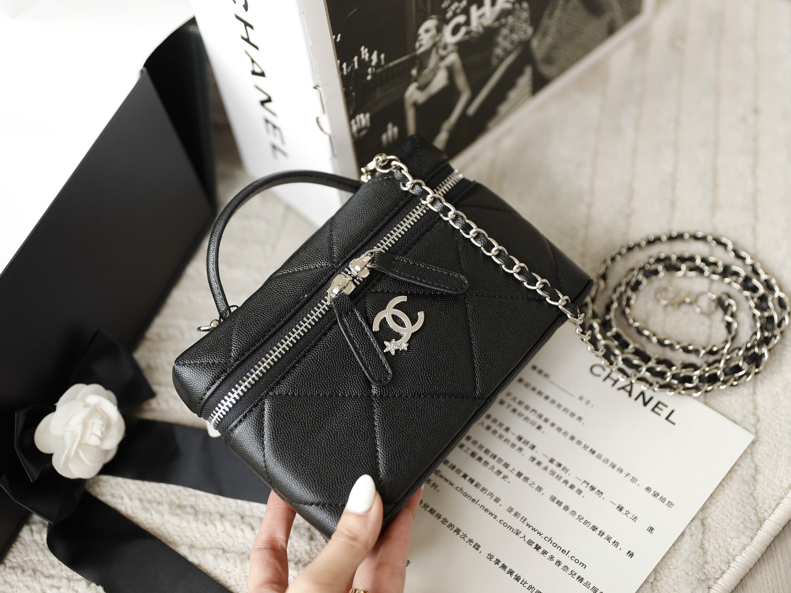 Master Craftsmanship Quilted Vanity Case Shoulder Bag 18cm - Onyx Black - Image 2