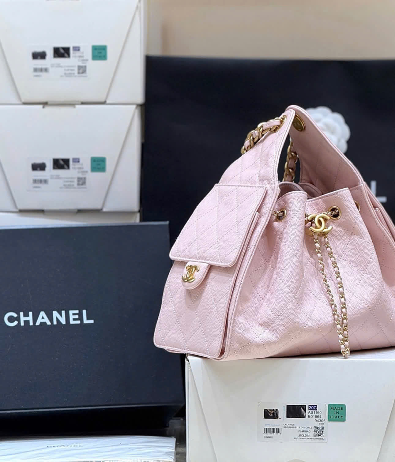Boutique Edition Diamond Quilted Drawstring Bucket Bag 26cm - Blush Pink - Image 9