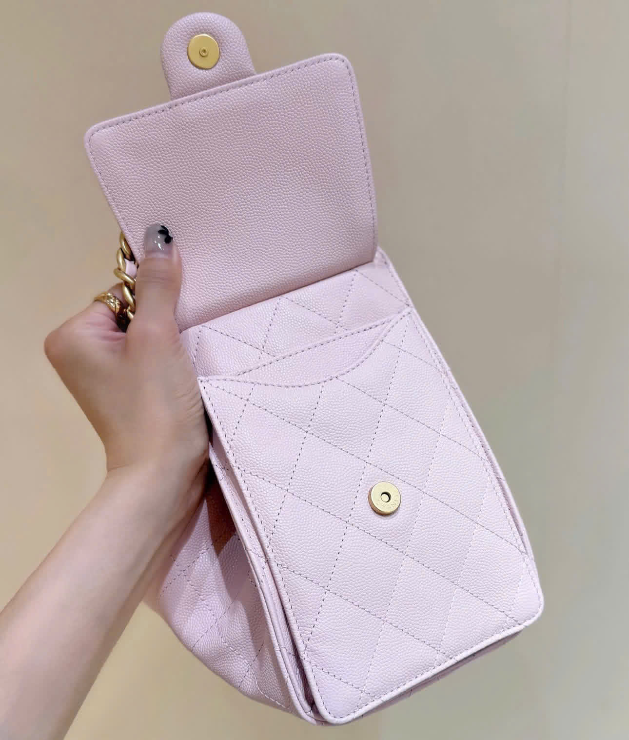 Boutique Edition Diamond Quilted Drawstring Bucket Bag 26cm - Blush Pink - Image 10