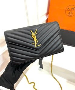 Chevron Quilted Wallet on Chain - Size 22 (Classic Black with Gold Hardware)