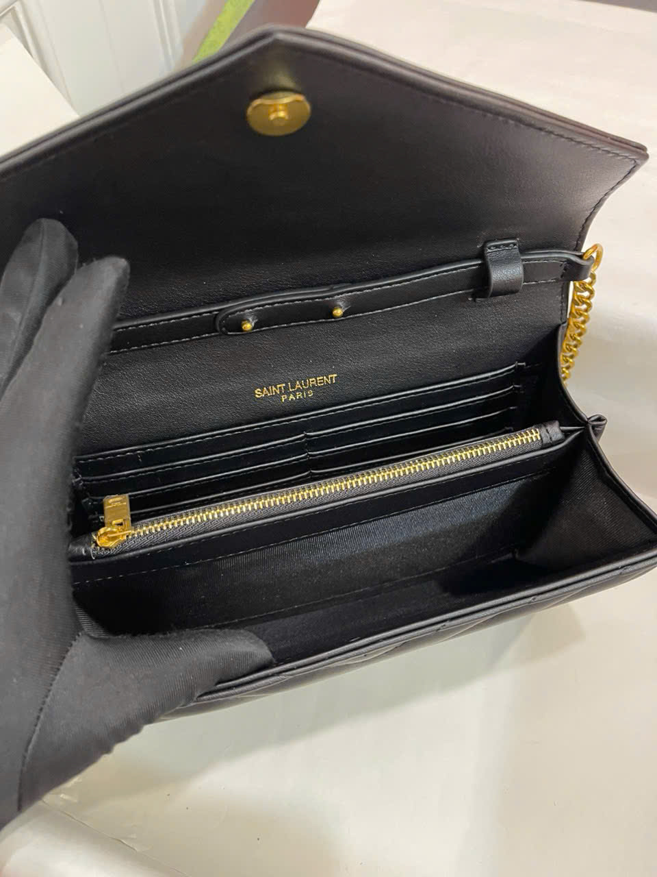 Chevron Quilted Wallet on Chain - Size 22 (Classic Black with Gold Hardware) - Image 6