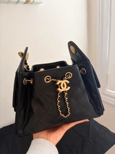 Diamond Quilted Caviar Drawstring Bucket Bag - Size 26 (Classic Black with 24K GHW) photo review