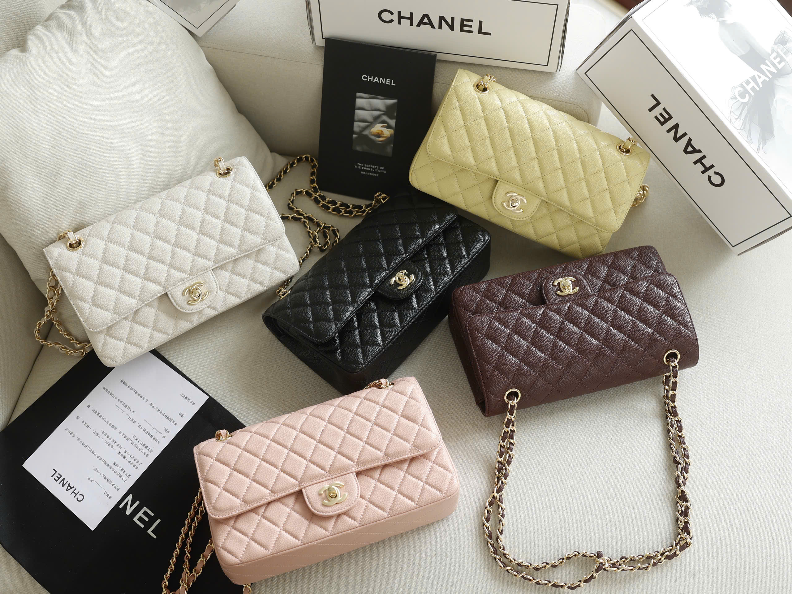 Timeless Diamond Quilted Double Flap Bag - Size 25 (Premium Caviar)